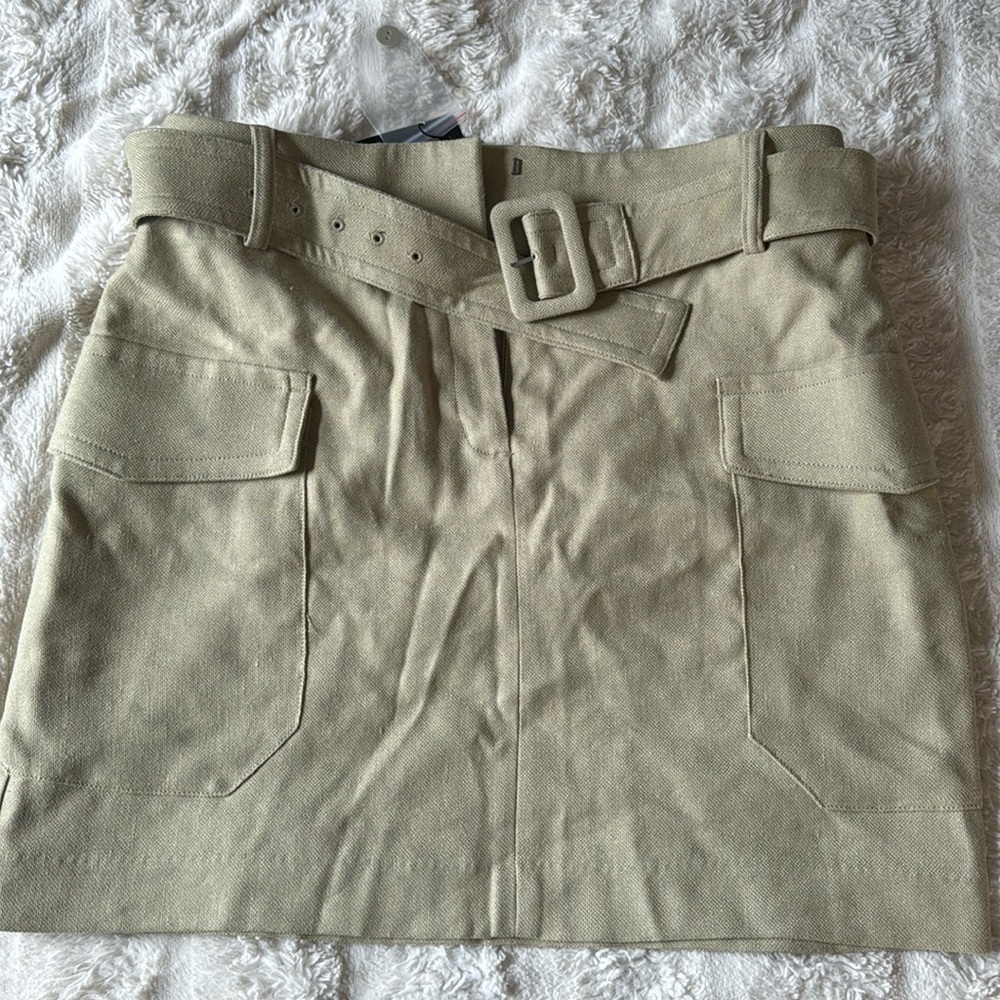 Light Green Express Skirt with belt - NEW with tags